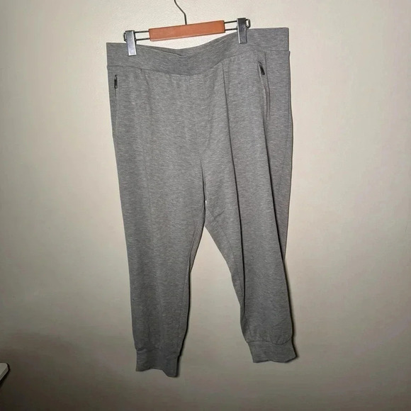 Torrid grey sweatpants 3X - Picture 3 of 6